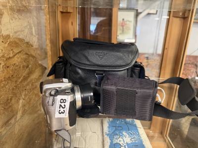 LOT OF CAMERAS