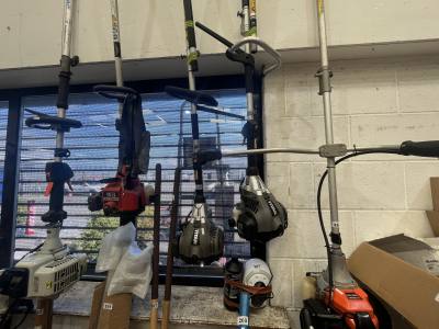 2  X TITAN STRIMMERS (SAS)