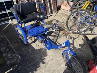TRICYCLE