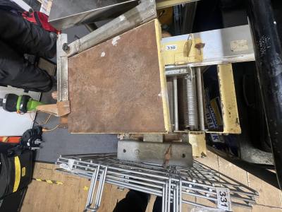 ELECTRIC LATHE