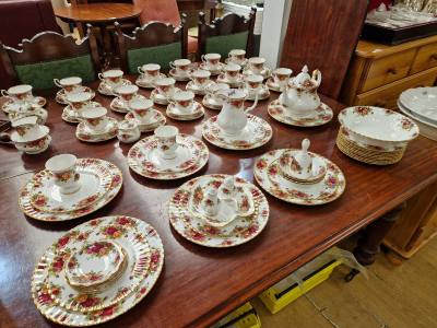 LOT OF ROYAL ALBERT COUNTRY ROSE