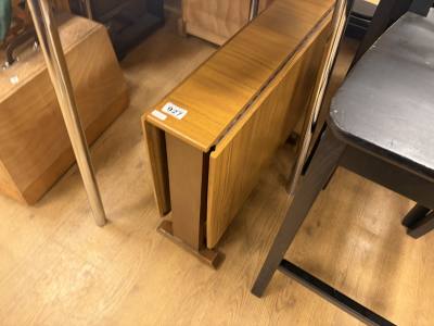 SMALL DROP LEAF TABLE