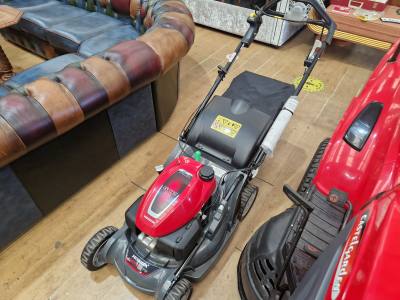 HONDA SELF DRIVE PETROL MOWER