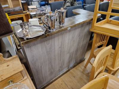 WOODEN L TOP SHAPED BAR