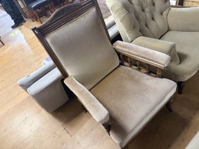 VICTORIAN ARMCHAIR