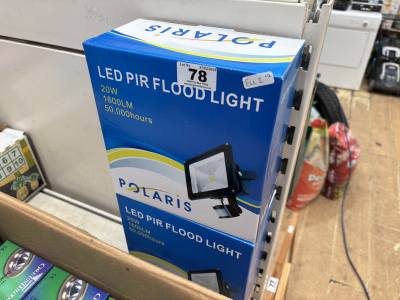 2 LED FLOOD LIGHTS