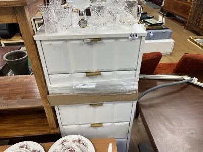 DRAWER TOWER + BEDSIDE