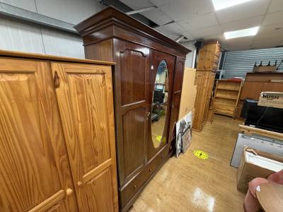 MAHOGANY TRIPLE WARDROBE