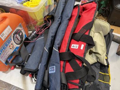 WADERS, 4 X LIFE JACKETS + HOLDALL