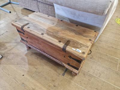 STUDDED BLANKET BOX