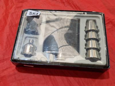 FLASK GIFT SET
