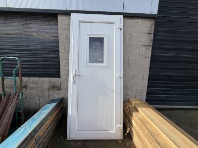 WHITE EXTERIOR UPVC DOOR + KEYS