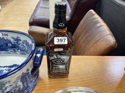 1 LITRE BOTTLE OF JACK DANIELS 