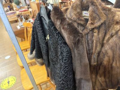 FUR COAT
