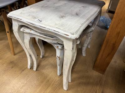 TABLE NEST