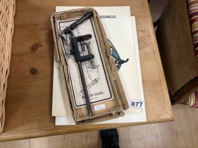 FISHING FLIE TYING VISE AND BOOKS 