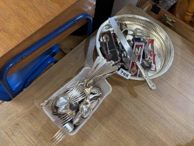 LOT OF SILVER PLATE CUTLERY + SPOONS