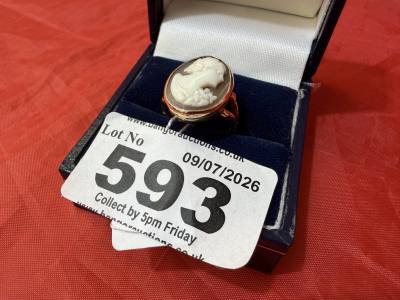 9CT CAMEO RING (SIZE G ) (3.5 GRAMS)