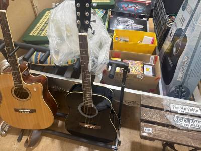 NEW ACOUSTIC GUITAR
