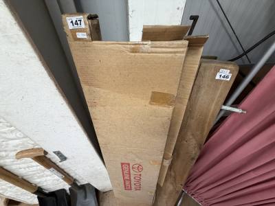 TOYOTA PARCEL SHELF