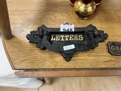 NOVELTY DOOR KNOCKER
