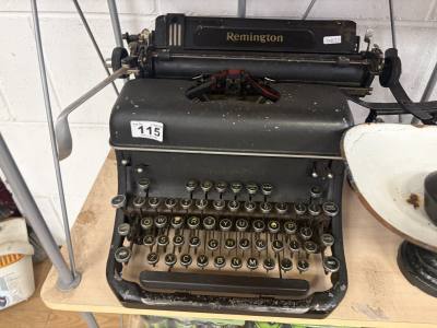 REMINGTON TYPE WRITER