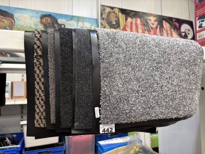 5 X FLOOR MATS