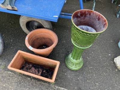 3 PLANTERS