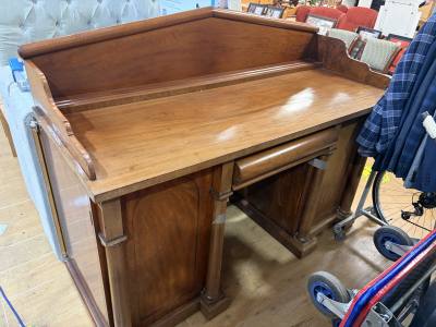 VICTORIAN TWIN PEDESTAL SIDEBOARD