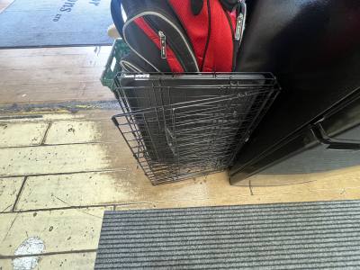 DOG CAGE (2FT X 1 1/2 FT)