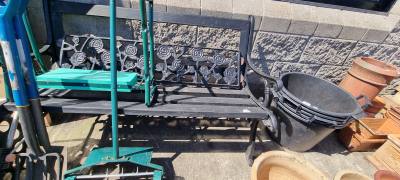 GARDEN BENCH