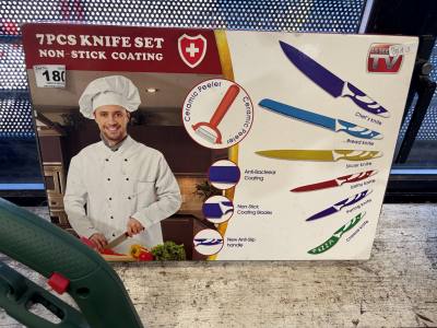 NEW KNIFE SET