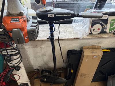 ELECTRIC OUTBOARD ENGINE + ANCHOR