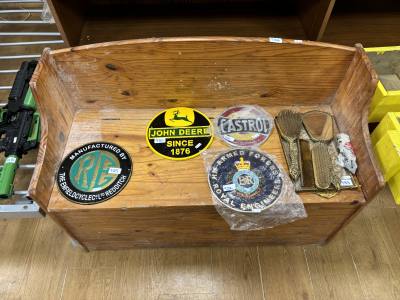 PINE BENCH
