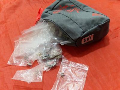 BAG OF COSTUME JEWELLERY