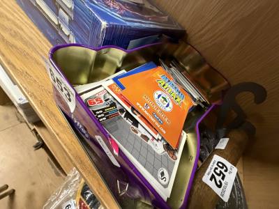 BOX OF MATCH ATTAXS