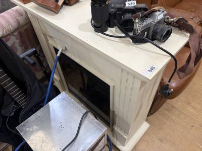 ELECTRIC FIRE + SURROUND