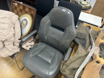 GAMING CHAIR