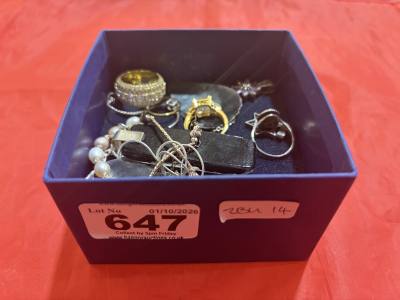 COLLECTION OF SILVER JEWELLERY