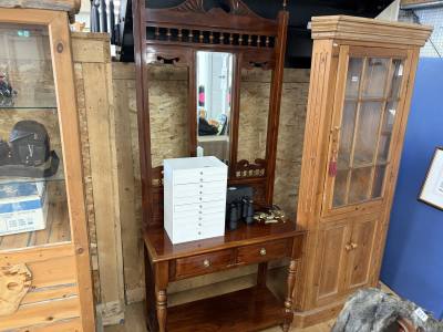 MAHOGANY HALL STAND