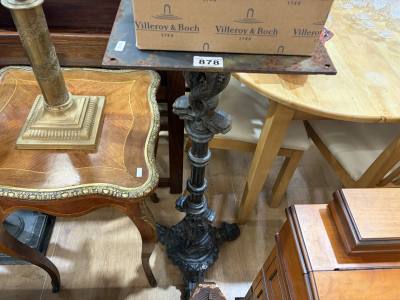 VICTORIAN PEDESTAL STAND