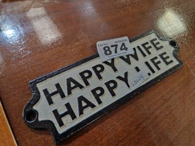 HAPPY WIFE SIGN
