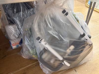 6 X ASSORTED BAGS OF HOUSEHOLD ITEMS