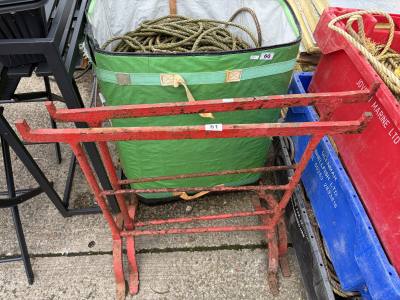 PAIR OF TRESTLE STANDS
