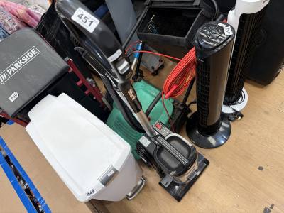 SHARK VACUUM