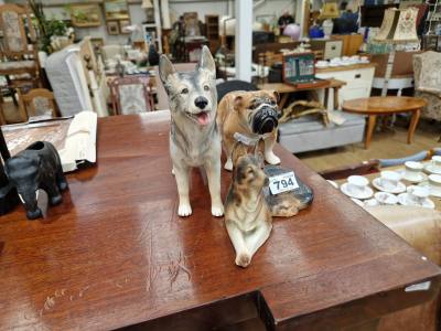 3 X CHINA DOGS