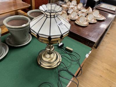 TIFFANY STYLE LAMP
