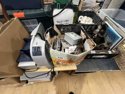 BOX OF SOCKETS