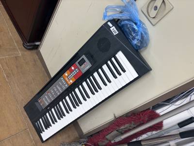 ELECTRIC KEYBOARD