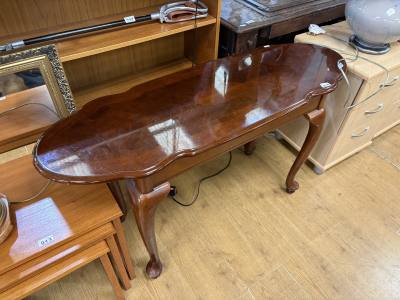 MAHOGANY HALL TABLE